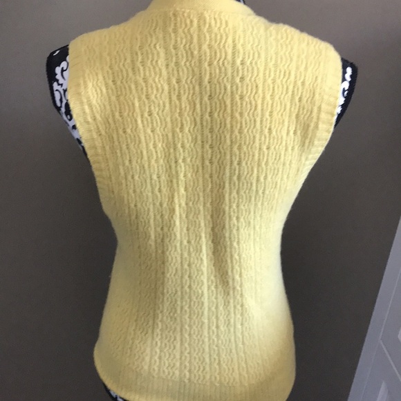 Dundurn Vintage | Yellow knit wool zip up vest - Small - Picture 8 of 9